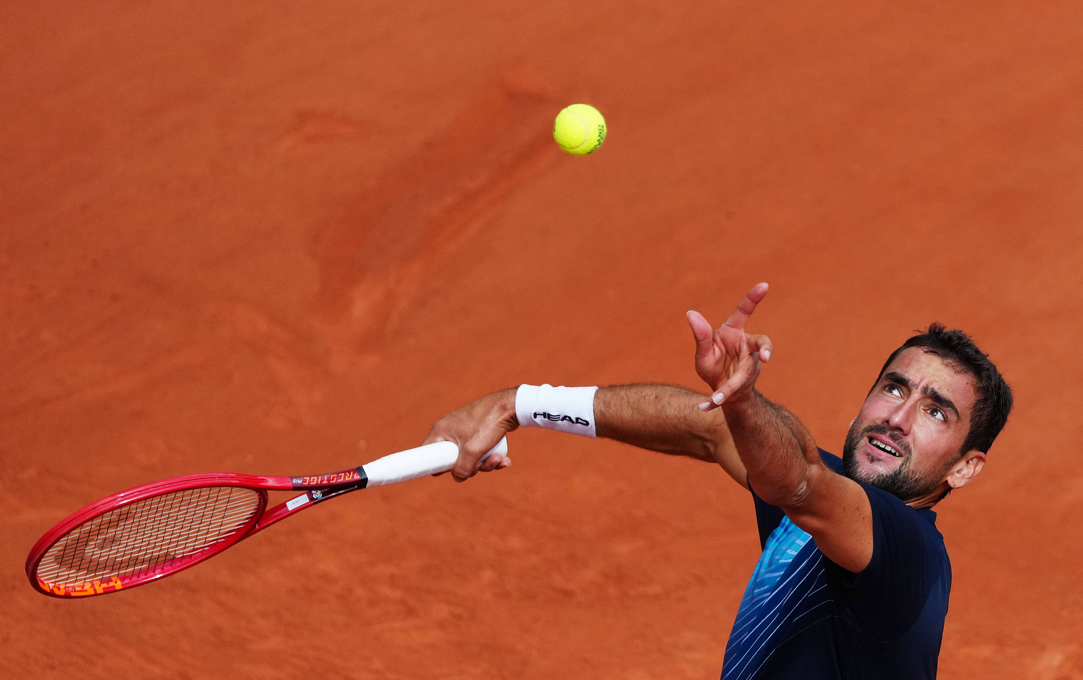 德国网球队横扫美国网球队，费德勒完成帽子戏法