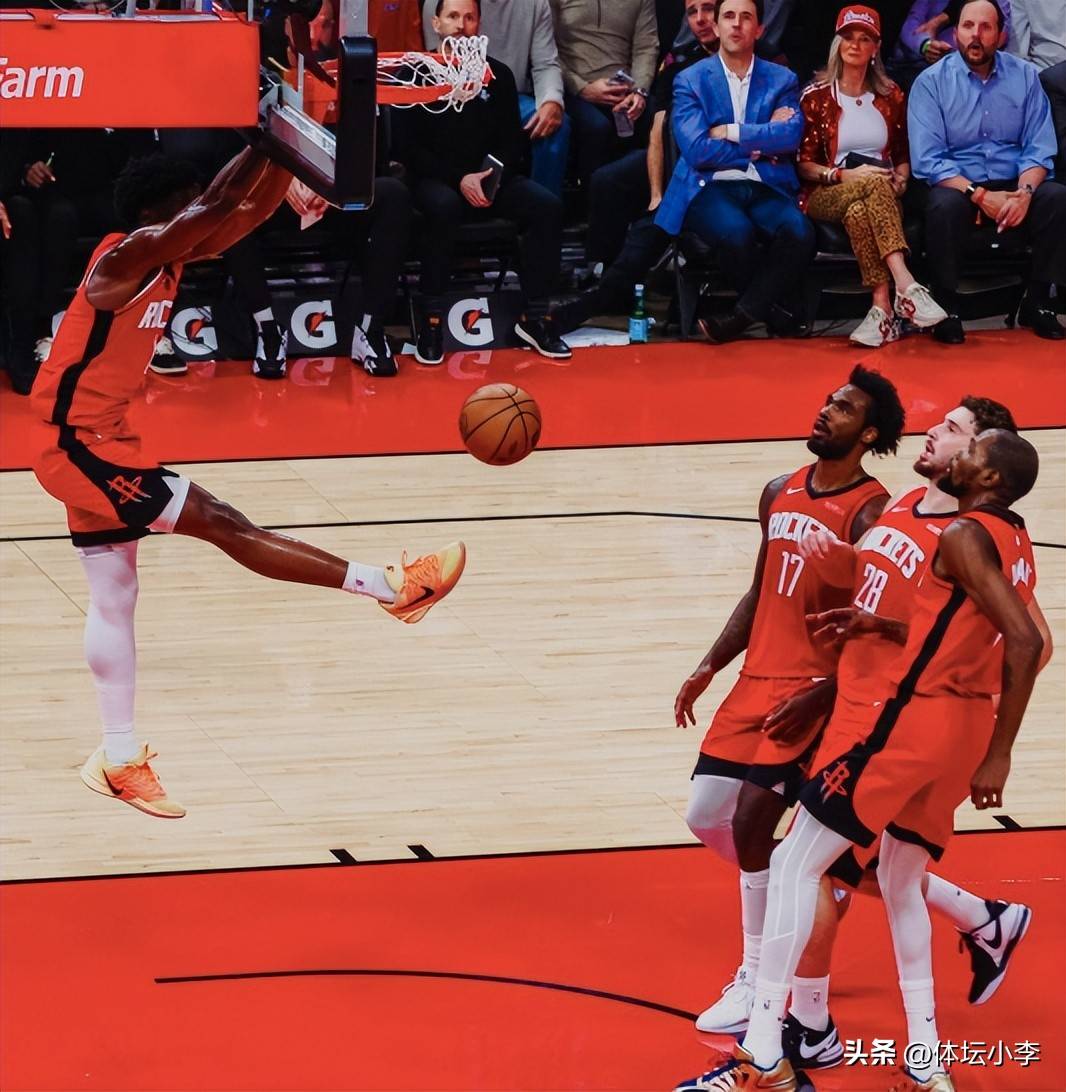 山西队逆转火箭，莫兰特高光表现