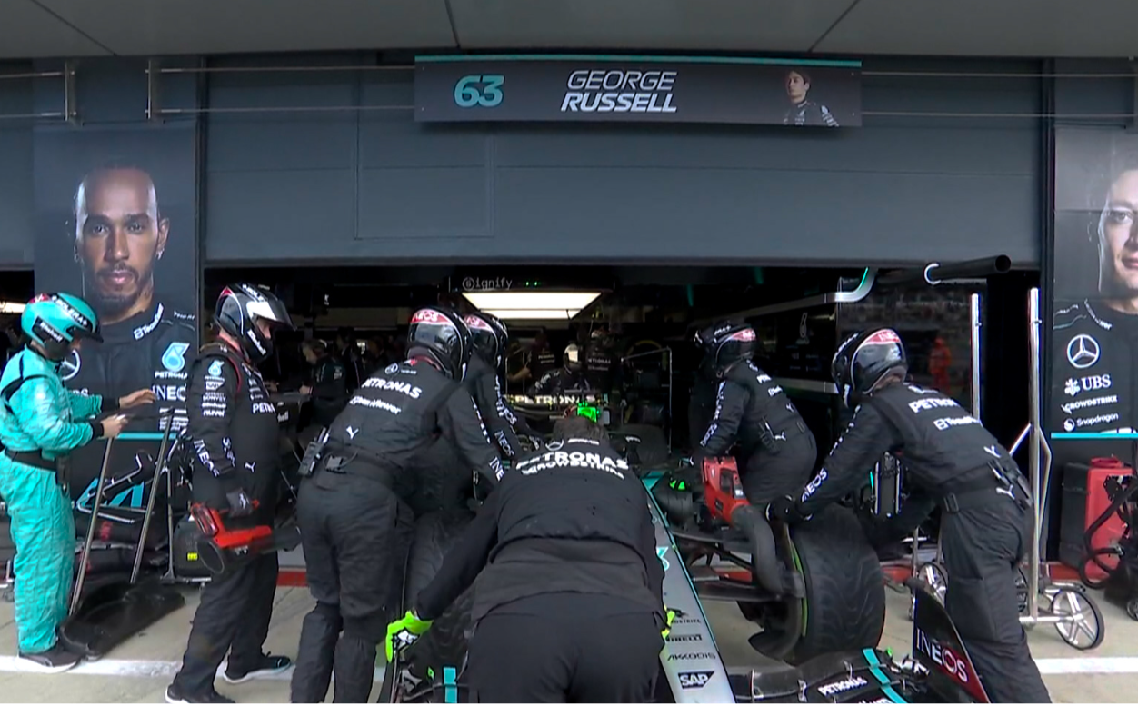 索伯车队鏖战威廉姆斯，汉密尔顿统治全场